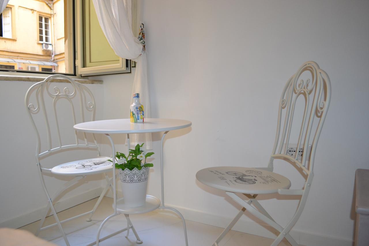 Le Stanze Di Dolly Bed & Breakfast Napoli Eksteriør bilde