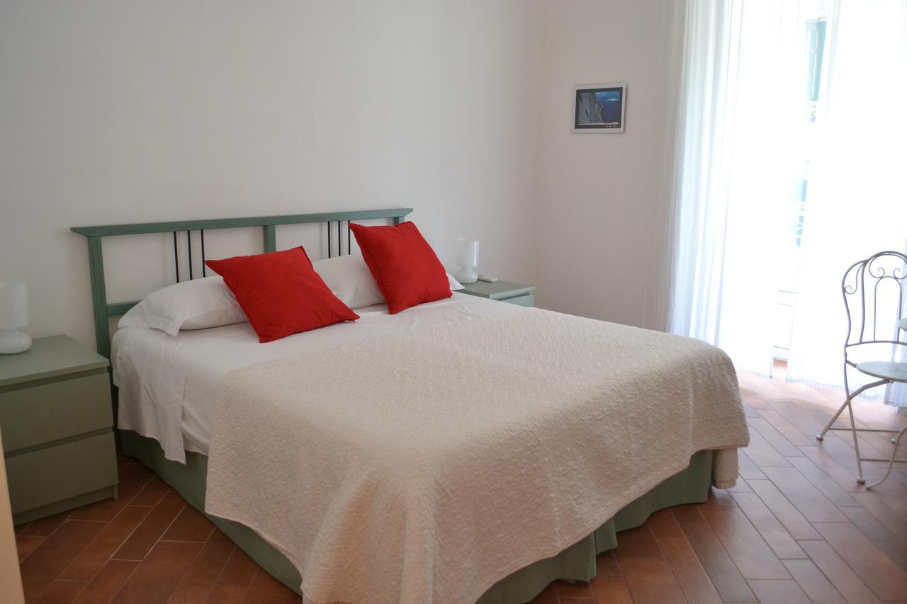 Le Stanze Di Dolly Bed & Breakfast Napoli Eksteriør bilde