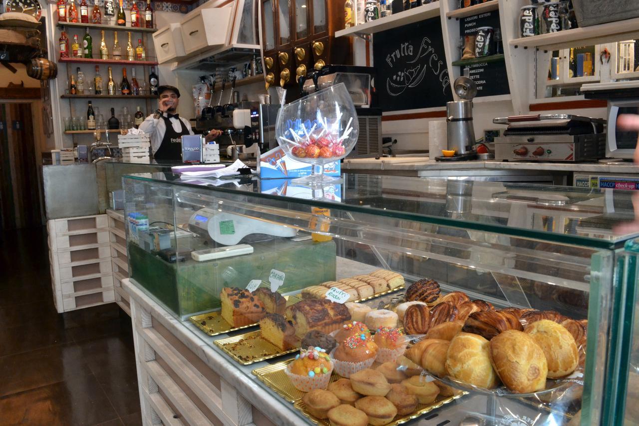Le Stanze Di Dolly Bed & Breakfast Napoli Eksteriør bilde