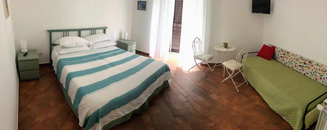 Le Stanze Di Dolly Bed & Breakfast Napoli Eksteriør bilde