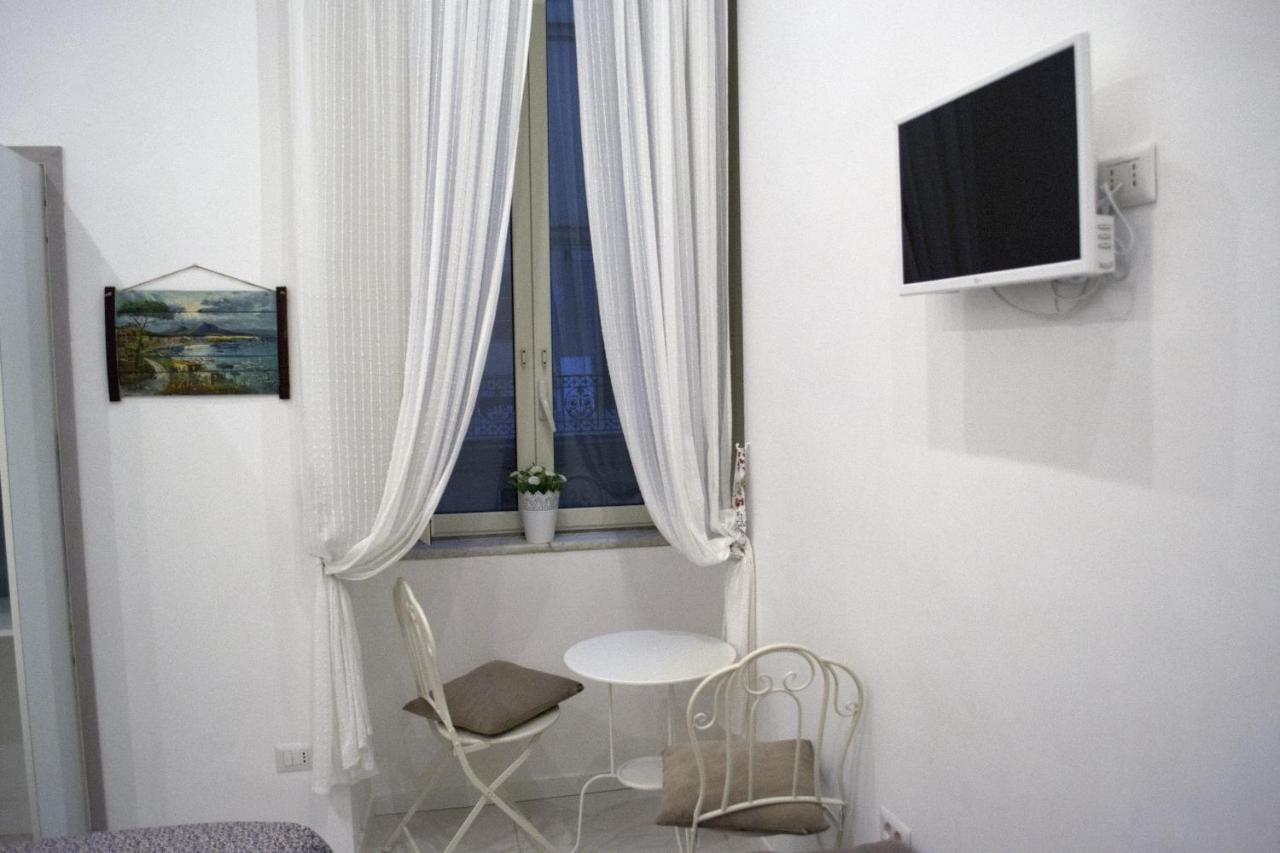 Le Stanze Di Dolly Bed & Breakfast Napoli Eksteriør bilde